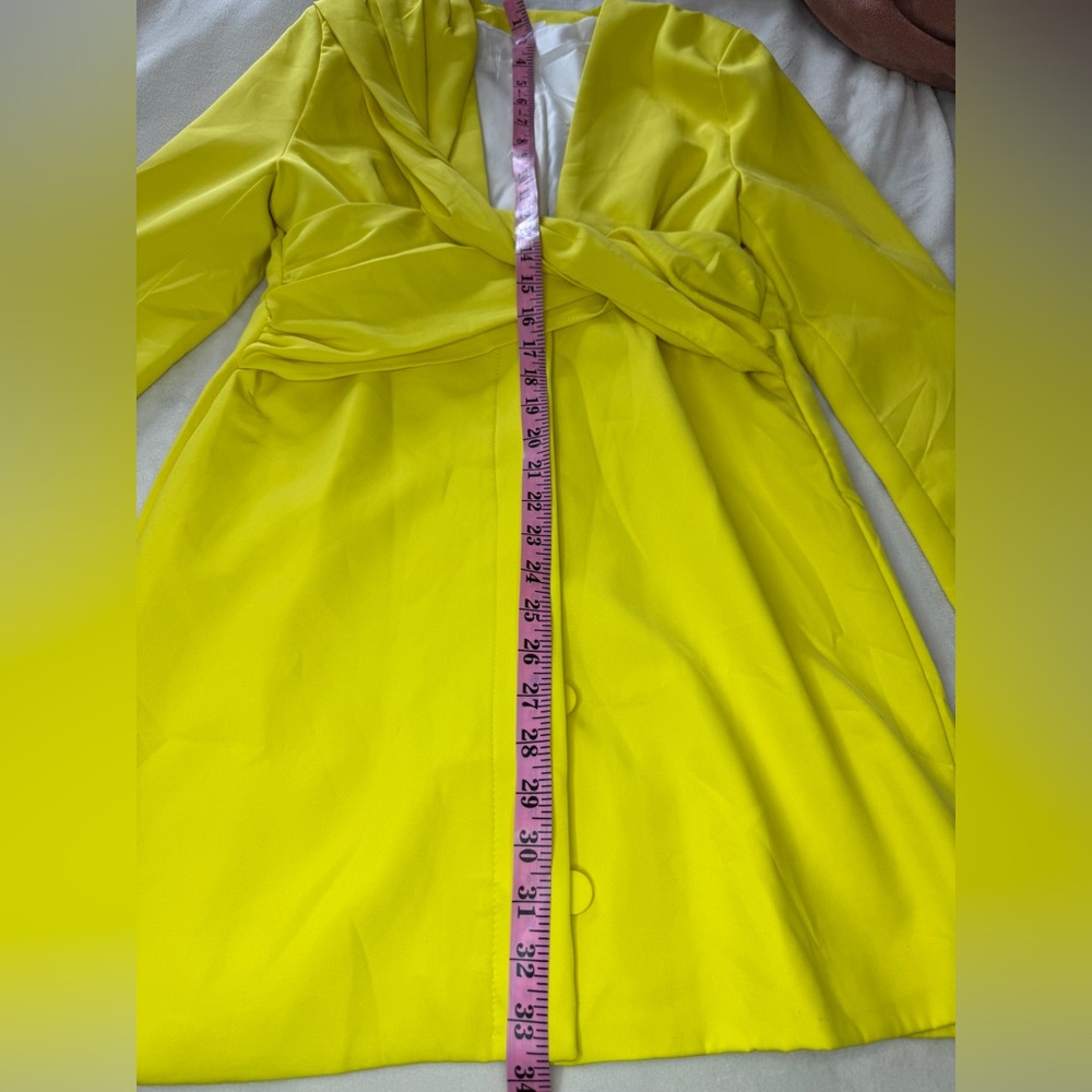 Vibrant Yellow Dress - Picture 7 of 11